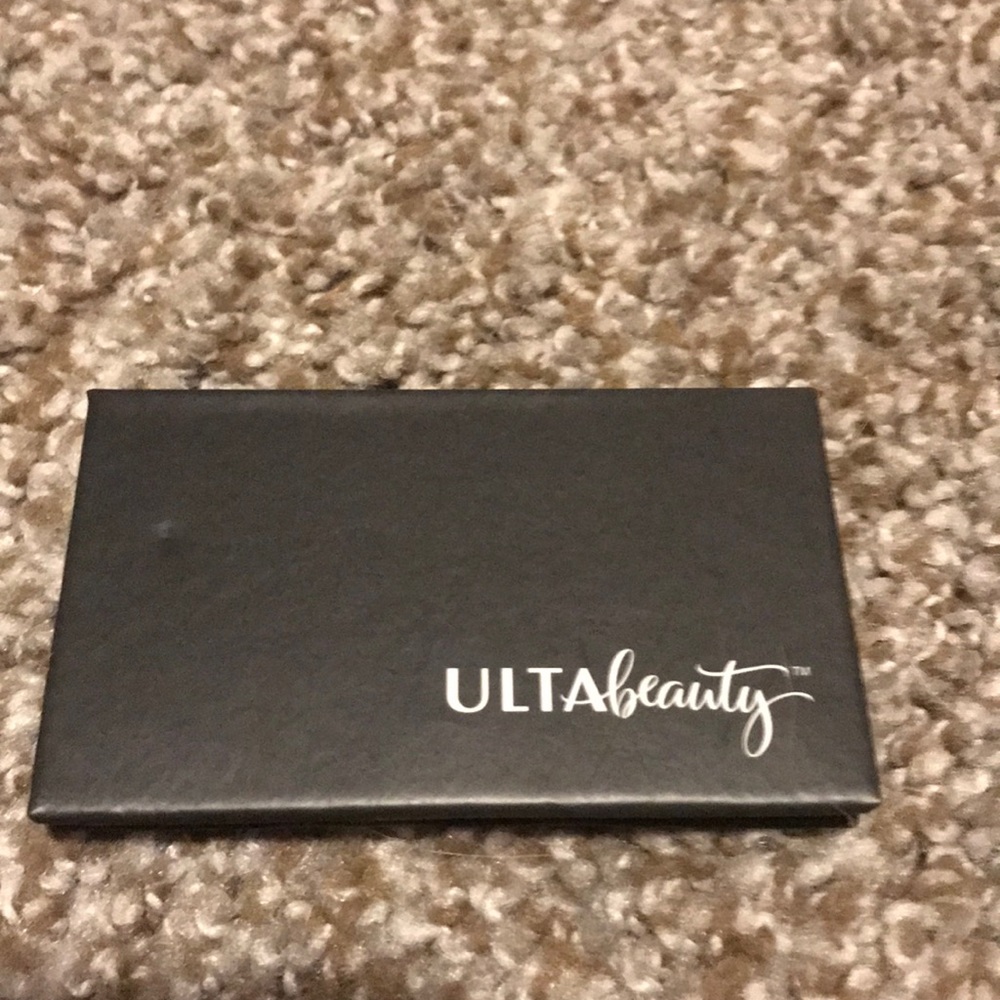 Ulta bronzer and high Lighter set never been used